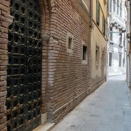 San Beneto Design Studio Apartment Venice